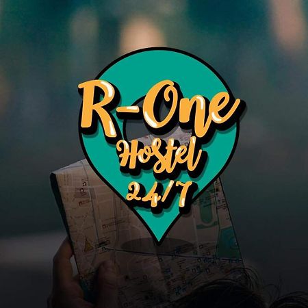 R-One 24/7 Hotel กรุงเทพมหานคร ภายนอก รูปภาพ